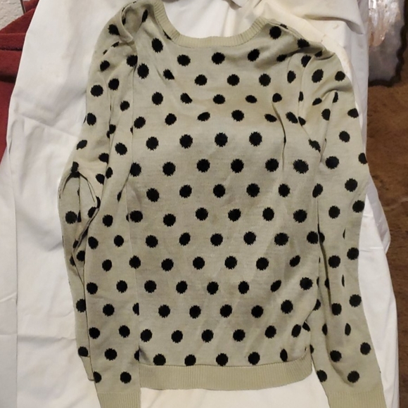 Womens Sweater - Picture 4 of 4